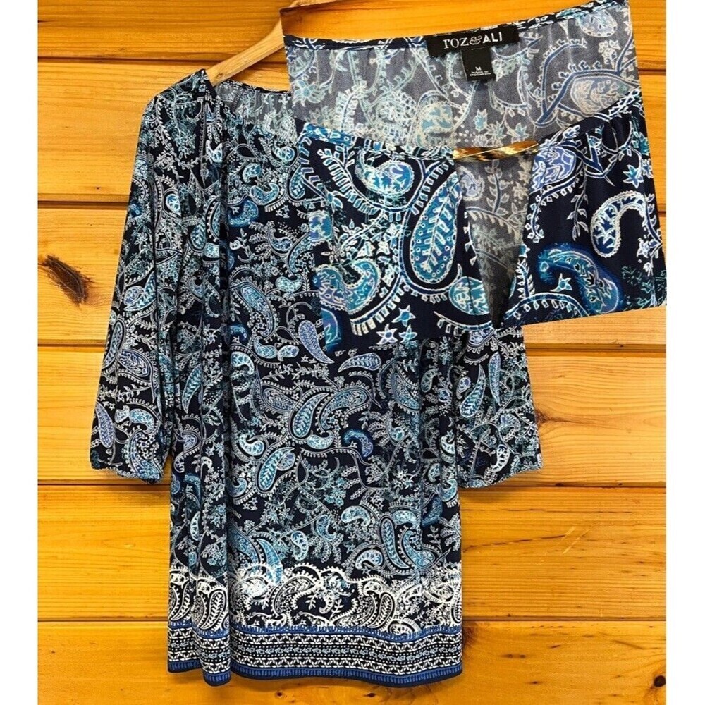 Roz Ali Size M Blue Paisley Floral Top 3/4 Stretch Knit Keyhole Blouse Top